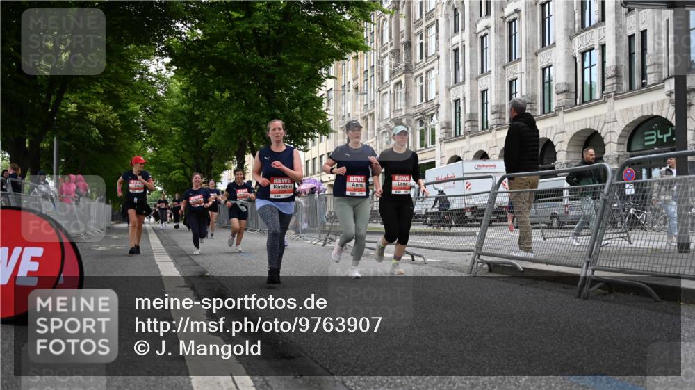 14.06.2026 - REWE Women's Run J. Mangold http://msf.ph/oto/9763907 14.06.2026 11:11:09 Ziel 5040, 5042, 5043, 5162, 5267, 5323, 5342, 5708, 5717 meine-sportfotos.de