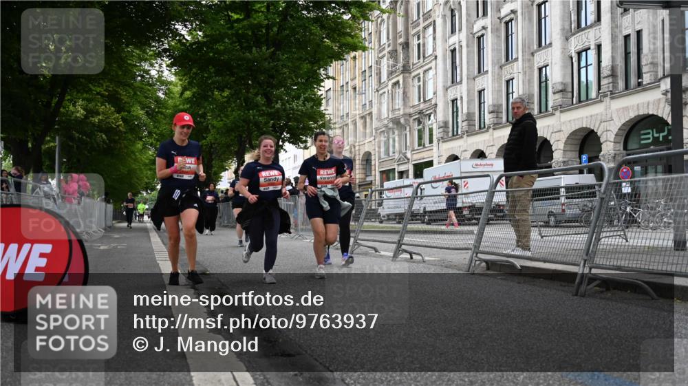 14.06.2026 - REWE Women's Run J. Mangold http://msf.ph/oto/9763937 14.06.2026 11:11:12 Ziel 5040, 5042, 5043, 5162, 5342, 5632, 5708, 5717 meine-sportfotos.de