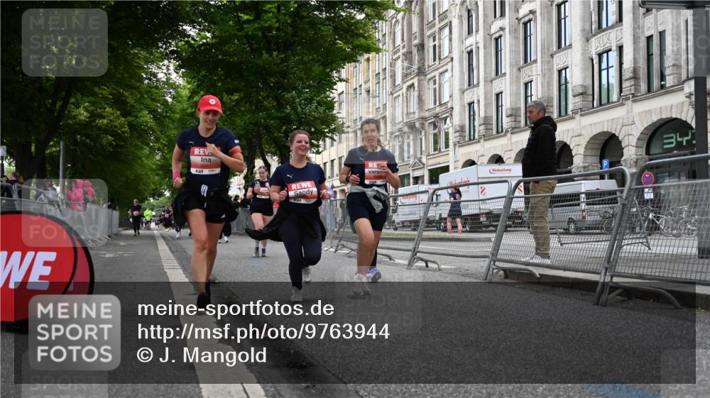 14.06.2026 - REWE Women's Run J. Mangold http://msf.ph/oto/9763944 14.06.2026 11:11:12 Ziel 5040, 5042, 5043, 5162, 5342, 5632, 5708, 5717 meine-sportfotos.de