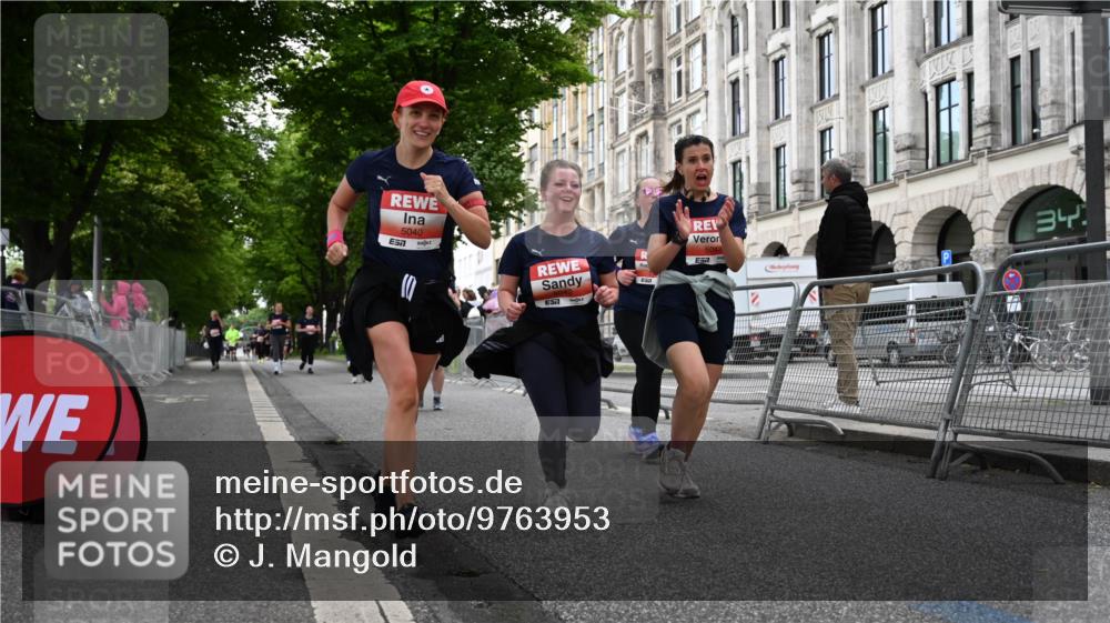 14.06.2026 - REWE Women's Run J. Mangold http://msf.ph/oto/9763953 14.06.2026 11:11:13 Ziel 5040, 5042, 5043, 5162, 5342, 5632, 5708, 5717 meine-sportfotos.de