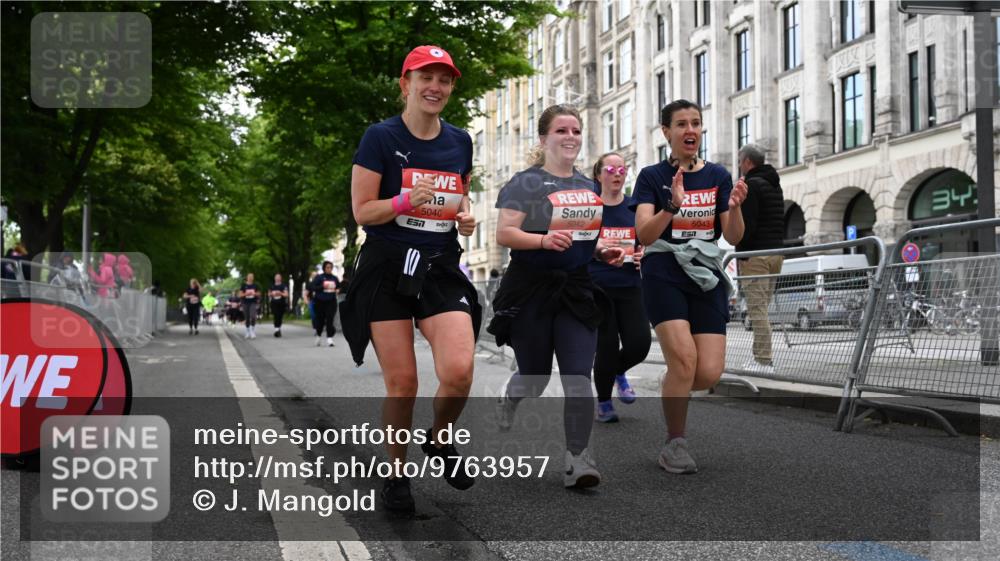 14.06.2026 - REWE Women's Run J. Mangold http://msf.ph/oto/9763957 14.06.2026 11:11:13 Ziel 5040, 5042, 5043, 5162, 5342, 5632, 5708, 5717 meine-sportfotos.de