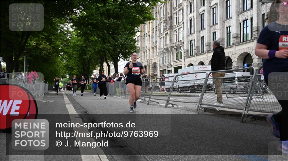 14.06.2026 - REWE Women's Run J. Mangold http://msf.ph/oto/9763969 14.06.2026 11:11:14 Ziel 5040, 5042, 5043, 5162, 5342, 5632, 5708, 5717 meine-sportfotos.de