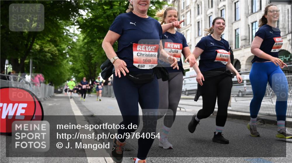 14.06.2026 - REWE Women's Run J. Mangold http://msf.ph/oto/9764054 14.06.2026 11:11:25 Ziel 5080, 5081, 5082, 5148, 5663 meine-sportfotos.de