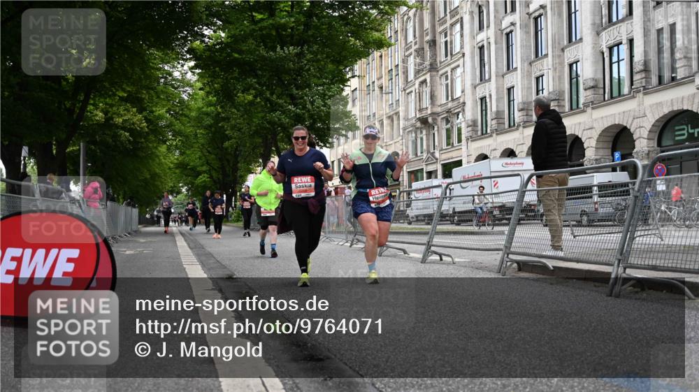 14.06.2026 - REWE Women's Run J. Mangold http://msf.ph/oto/9764071 14.06.2026 11:11:31 Ziel 5265, 5362, 5730 meine-sportfotos.de