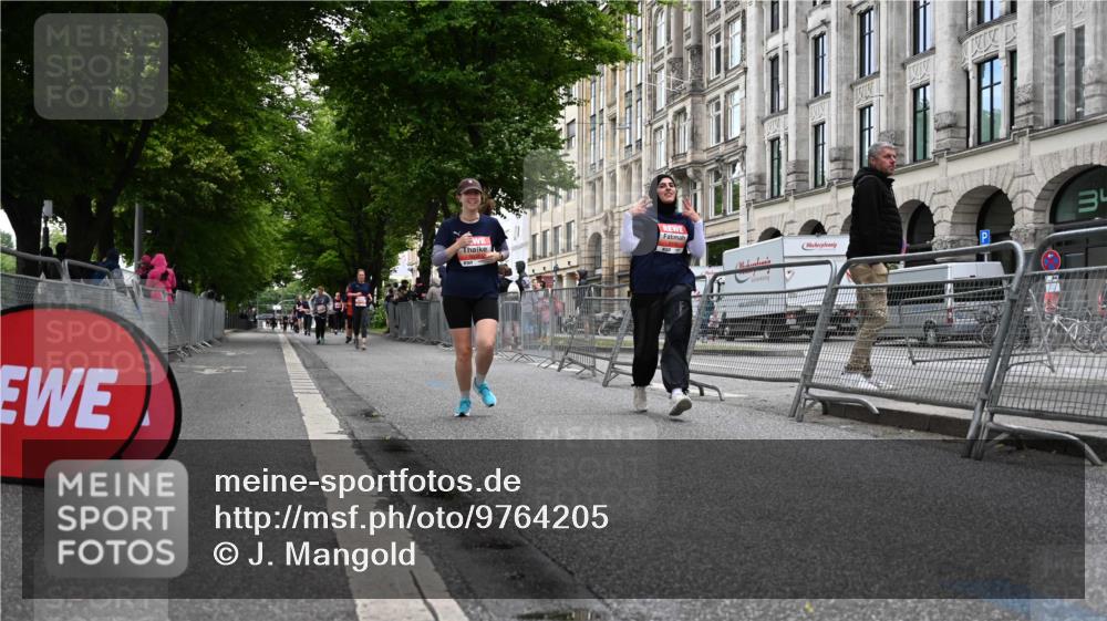14.06.2026 - REWE Women's Run J. Mangold http://msf.ph/oto/9764205 14.06.2026 11:11:46 Ziel 5159, 5400, 5401, 5602 meine-sportfotos.de