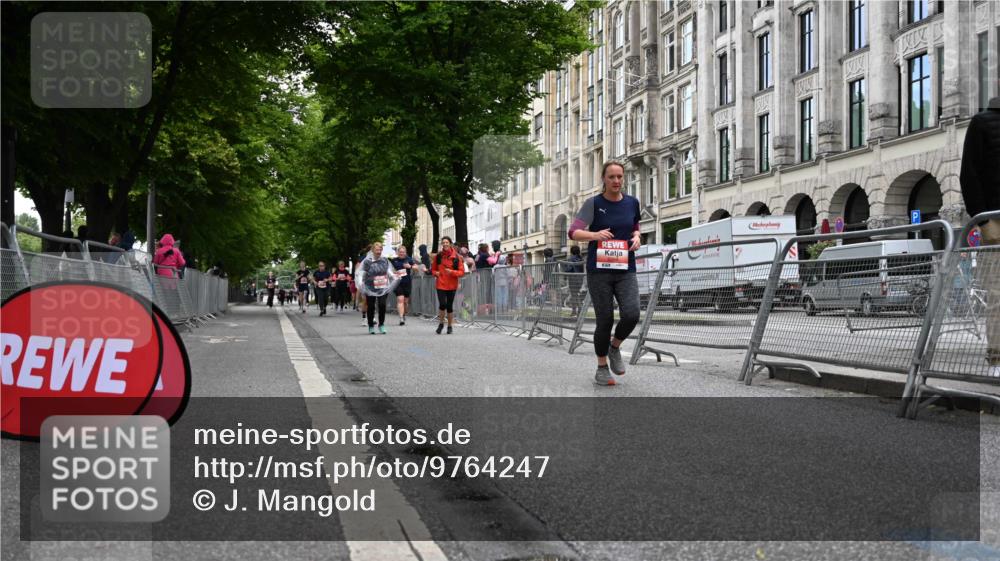 14.06.2026 - REWE Women's Run J. Mangold http://msf.ph/oto/9764247 14.06.2026 11:11:54 Ziel 5388 meine-sportfotos.de