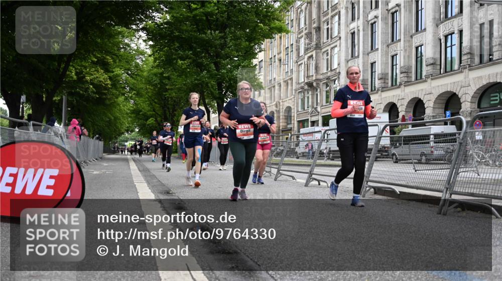 14.06.2026 - REWE Women's Run J. Mangold http://msf.ph/oto/9764330 14.06.2026 11:12:07 Ziel 5097, 5100, 5105, 5302, 5555, 5612, 5658, 5671, 5959 meine-sportfotos.de