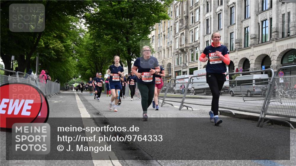 14.06.2026 - REWE Women's Run J. Mangold http://msf.ph/oto/9764333 14.06.2026 11:12:07 Ziel 5097, 5100, 5105, 5302, 5555, 5612, 5658, 5671, 5959 meine-sportfotos.de