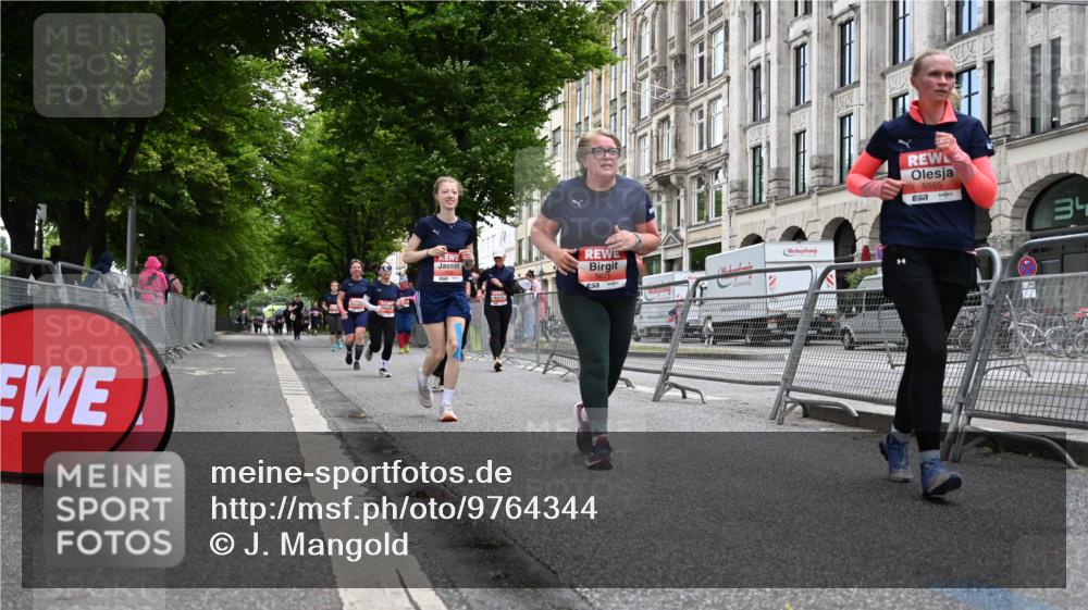 14.06.2026 - REWE Women's Run J. Mangold http://msf.ph/oto/9764344 14.06.2026 11:12:08 Ziel 5088, 5090, 5097, 5100, 5105, 5191, 5302, 5555, 5612, 5671 meine-sportfotos.de
