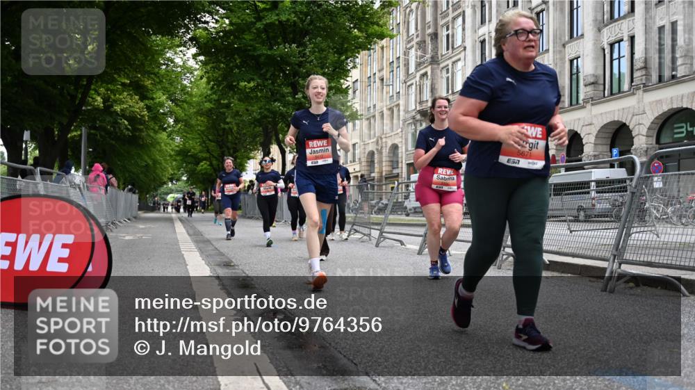 14.06.2026 - REWE Women's Run J. Mangold http://msf.ph/oto/9764356 14.06.2026 11:12:09 Ziel 5088, 5089, 5090, 5097, 5100, 5105, 5191, 5302, 5325, 5555, 5612, 5671 meine-sportfotos.de