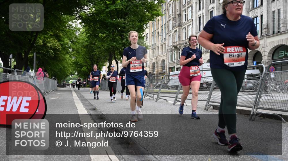 14.06.2026 - REWE Women's Run J. Mangold http://msf.ph/oto/9764359 14.06.2026 11:12:09 Ziel 5088, 5089, 5090, 5097, 5100, 5105, 5191, 5302, 5325, 5555, 5612, 5671 meine-sportfotos.de