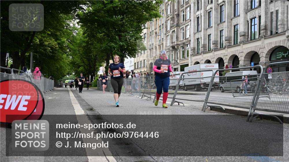 14.06.2026 - REWE Women's Run J. Mangold http://msf.ph/oto/9764446 14.06.2026 11:12:16 Ziel 5088, 5089, 5090, 5191, 5302, 5325, 5785, 6052 meine-sportfotos.de