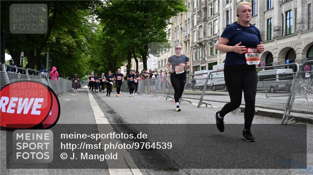 14.06.2026 - REWE Women's Run J. Mangold http://msf.ph/oto/9764539 14.06.2026 11:12:50 Ziel 5300, 5365, 5426 meine-sportfotos.de