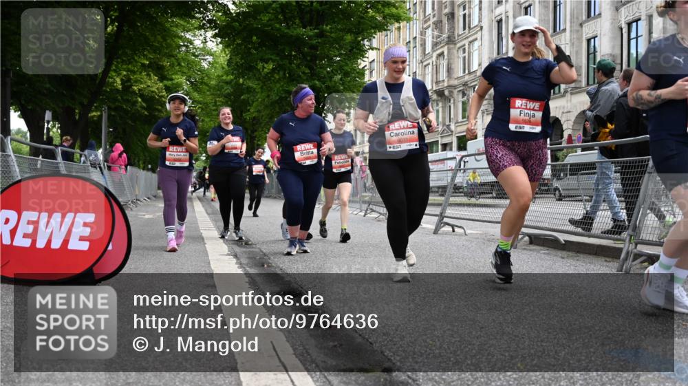 14.06.2026 - REWE Women's Run J. Mangold http://msf.ph/oto/9764636 14.06.2026 11:13:01 Ziel 5057, 5252, 5299, 5383, 5537, 5564, 5645, 5678, 5726, 5936, 5955, 6033, 6059 meine-sportfotos.de