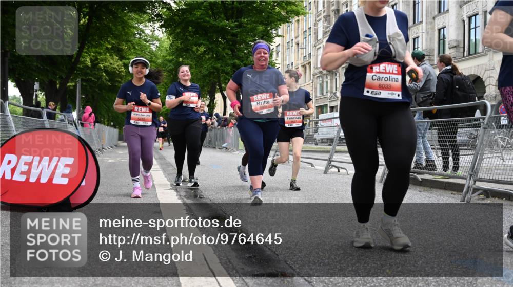14.06.2026 - REWE Women's Run J. Mangold http://msf.ph/oto/9764645 14.06.2026 11:13:02 Ziel 5057, 5252, 5299, 5383, 5537, 5564, 5645, 5678, 5726, 5936, 5955, 6033, 6059 meine-sportfotos.de