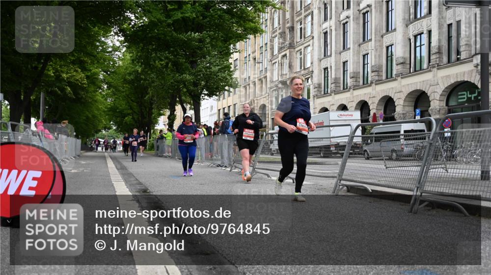 14.06.2026 - REWE Women's Run J. Mangold http://msf.ph/oto/9764845 14.06.2026 11:15:03 Ziel 5422, 5870 meine-sportfotos.de