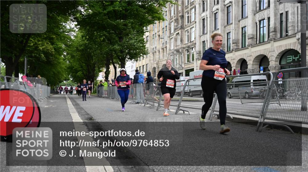14.06.2026 - REWE Women's Run J. Mangold http://msf.ph/oto/9764853 14.06.2026 11:15:04 Ziel 5422, 5768, 5870 meine-sportfotos.de