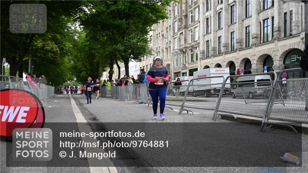 14.06.2026 - REWE Women's Run J. Mangold http://msf.ph/oto/9764881 14.06.2026 11:15:06 Ziel 5422, 5768, 5870 meine-sportfotos.de