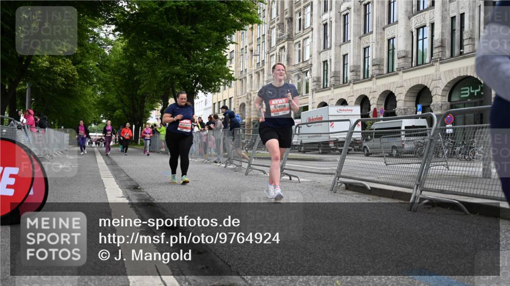 14.06.2026 - REWE Women's Run J. Mangold http://msf.ph/oto/9764924 14.06.2026 11:15:17 Ziel 5184, 5497, 5862 meine-sportfotos.de