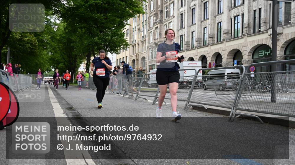 14.06.2026 - REWE Women's Run J. Mangold http://msf.ph/oto/9764932 14.06.2026 11:15:17 Ziel 5184, 5497, 5862 meine-sportfotos.de