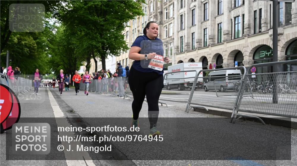 14.06.2026 - REWE Women's Run J. Mangold http://msf.ph/oto/9764945 14.06.2026 11:15:19 Ziel 5184, 5497, 5862 meine-sportfotos.de