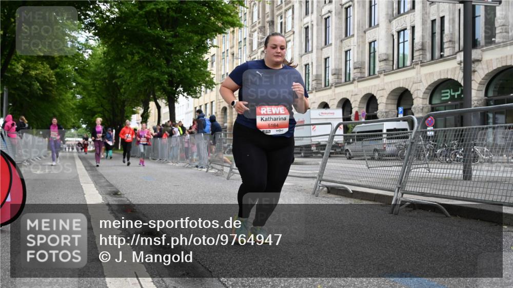 14.06.2026 - REWE Women's Run J. Mangold http://msf.ph/oto/9764947 14.06.2026 11:15:19 Ziel 5184, 5497, 5862 meine-sportfotos.de