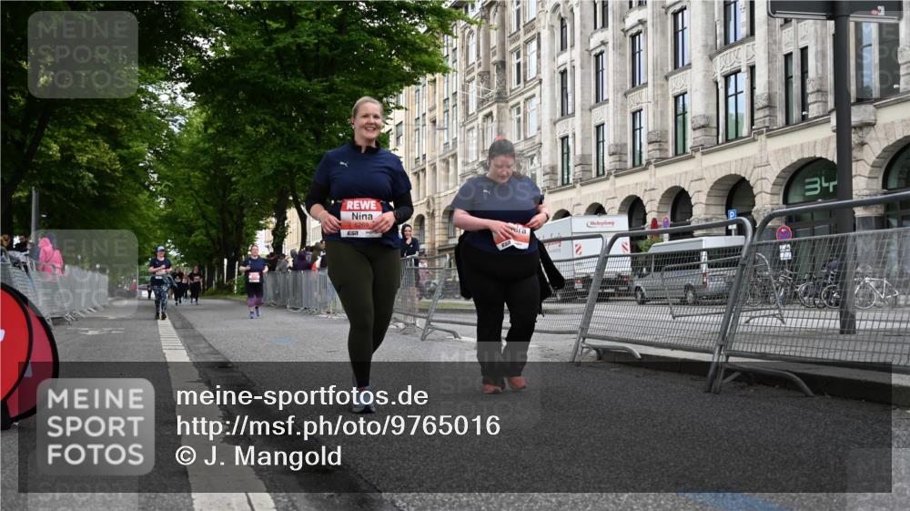 14.06.2026 - REWE Women's Run J. Mangold http://msf.ph/oto/9765016 14.06.2026 11:16:08 Ziel 5269, 5636 meine-sportfotos.de