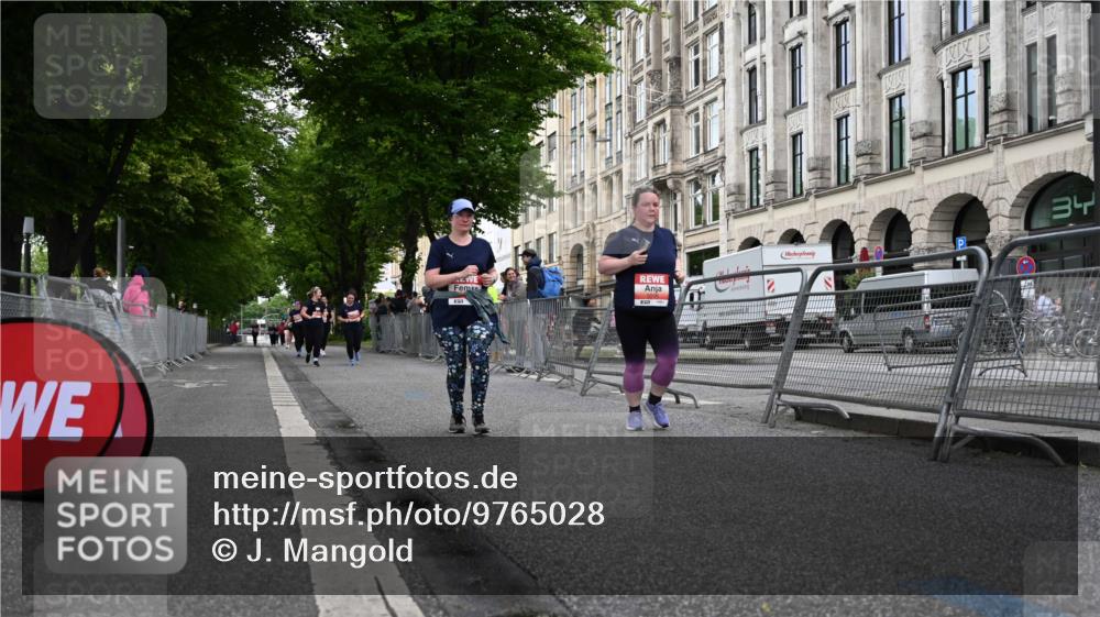 14.06.2026 - REWE Women's Run J. Mangold http://msf.ph/oto/9765028 14.06.2026 11:16:16 Ziel 5506, 5706 meine-sportfotos.de