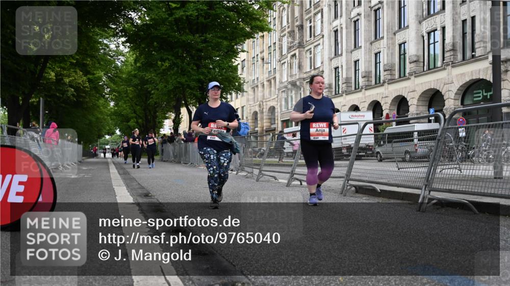 14.06.2026 - REWE Women's Run J. Mangold http://msf.ph/oto/9765040 14.06.2026 11:16:17 Ziel 5506, 5706 meine-sportfotos.de