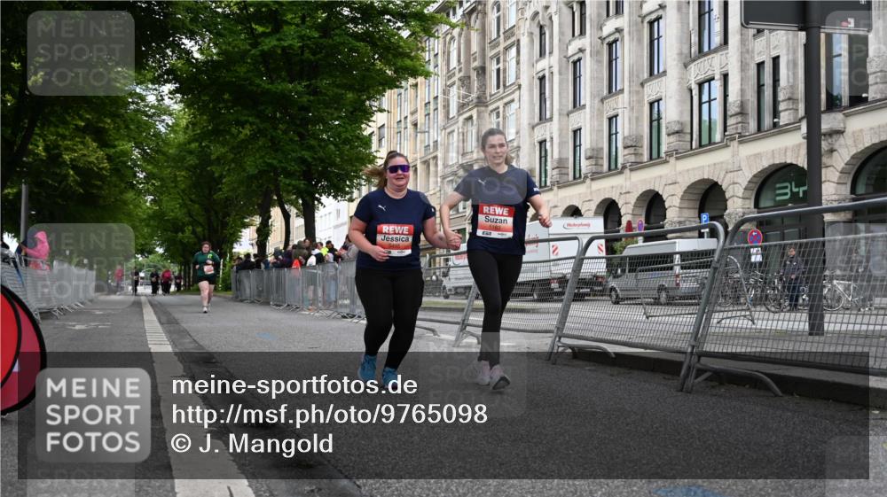14.06.2026 - REWE Women's Run J. Mangold http://msf.ph/oto/9765098 14.06.2026 11:16:29 Ziel 5163, 5495, 5628, 6004 meine-sportfotos.de
