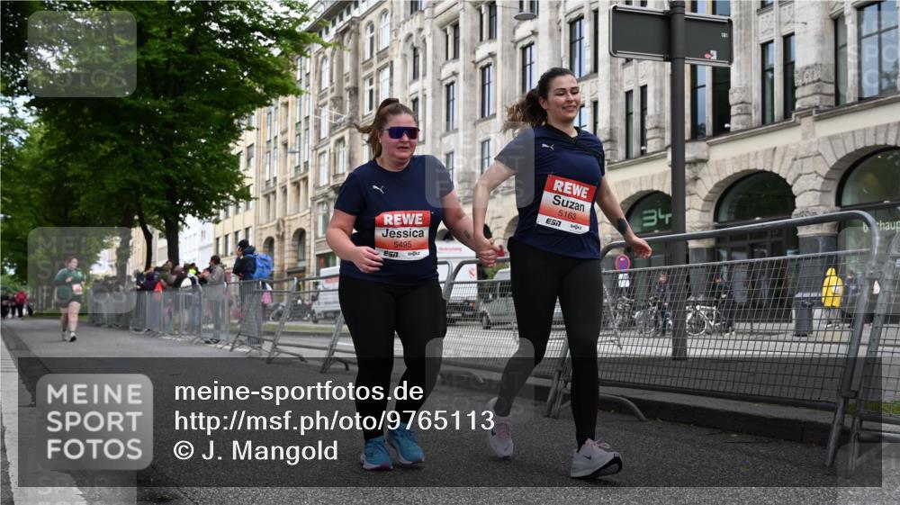 14.06.2026 - REWE Women's Run J. Mangold http://msf.ph/oto/9765113 14.06.2026 11:16:30 Ziel 5163, 5495, 5628, 6004 meine-sportfotos.de
