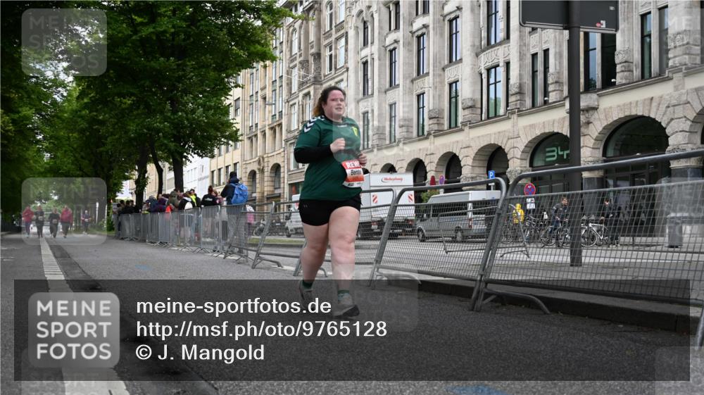 14.06.2026 - REWE Women's Run J. Mangold http://msf.ph/oto/9765128 14.06.2026 11:16:38 Ziel 5171 meine-sportfotos.de