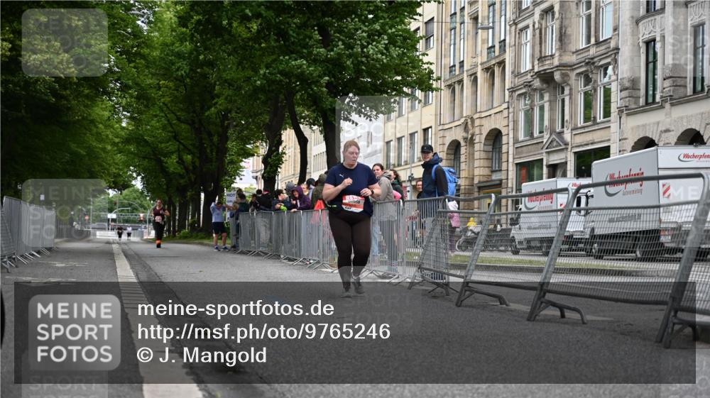 14.06.2026 - REWE Women's Run J. Mangold http://msf.ph/oto/9765246 14.06.2026 11:17:09 Ziel 5220, 6071 meine-sportfotos.de