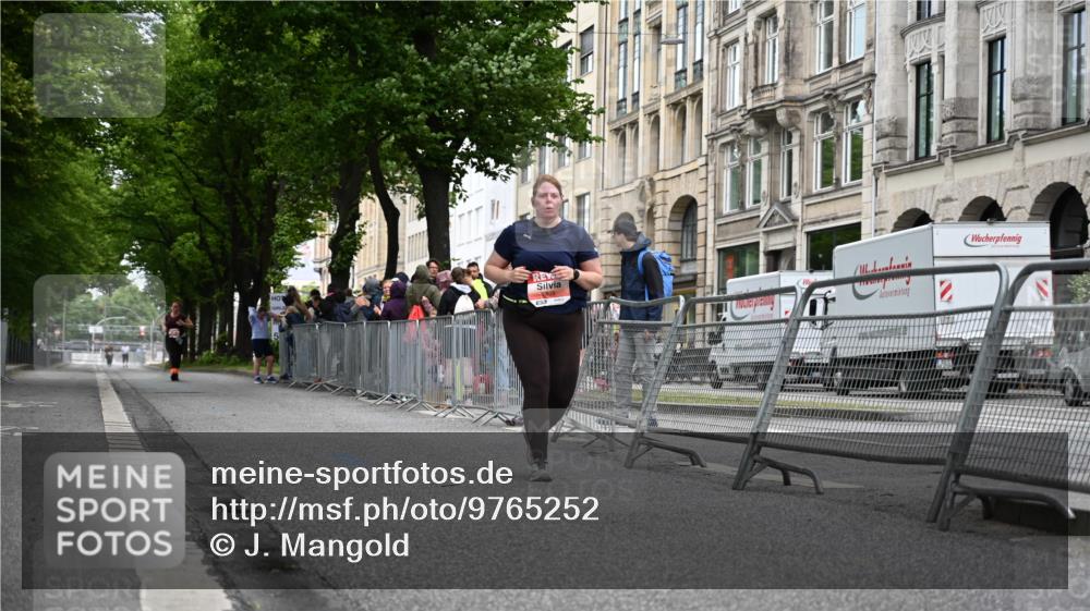 14.06.2026 - REWE Women's Run J. Mangold http://msf.ph/oto/9765252 14.06.2026 11:17:11 Ziel 5220, 5878, 6071 meine-sportfotos.de