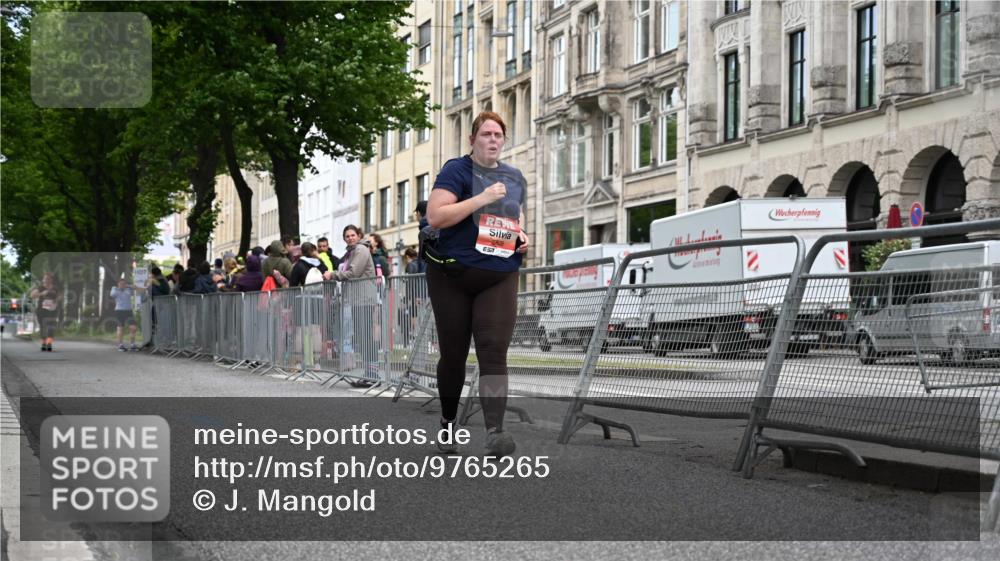 14.06.2026 - REWE Women's Run J. Mangold http://msf.ph/oto/9765265 14.06.2026 11:17:12 Ziel 5220, 5878, 6071 meine-sportfotos.de