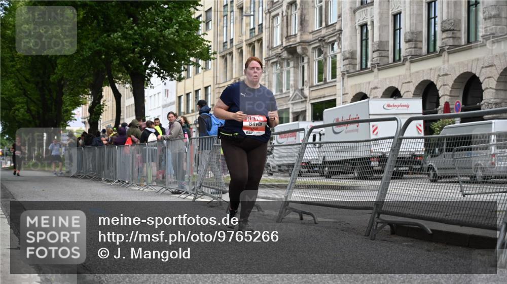 14.06.2026 - REWE Women's Run J. Mangold http://msf.ph/oto/9765266 14.06.2026 11:17:12 Ziel 5220, 5878, 6071 meine-sportfotos.de