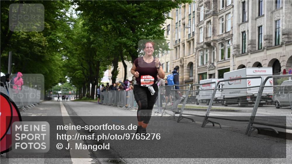 14.06.2026 - REWE Women's Run J. Mangold http://msf.ph/oto/9765276 14.06.2026 11:17:29 Ziel 5577 meine-sportfotos.de