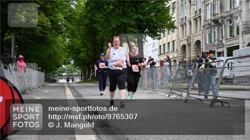 14.06.2026 - REWE Women's Run J. Mangold http://msf.ph/oto/9765307 14.06.2026 11:18:29 Ziel 5647 meine-sportfotos.de