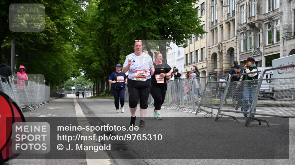 14.06.2026 - REWE Women's Run J. Mangold http://msf.ph/oto/9765310 14.06.2026 11:18:29 Ziel 5647 meine-sportfotos.de
