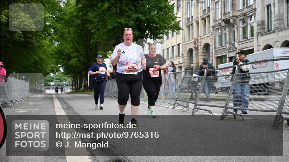 14.06.2026 - REWE Women's Run J. Mangold http://msf.ph/oto/9765316 14.06.2026 11:18:30 Ziel 5647 meine-sportfotos.de