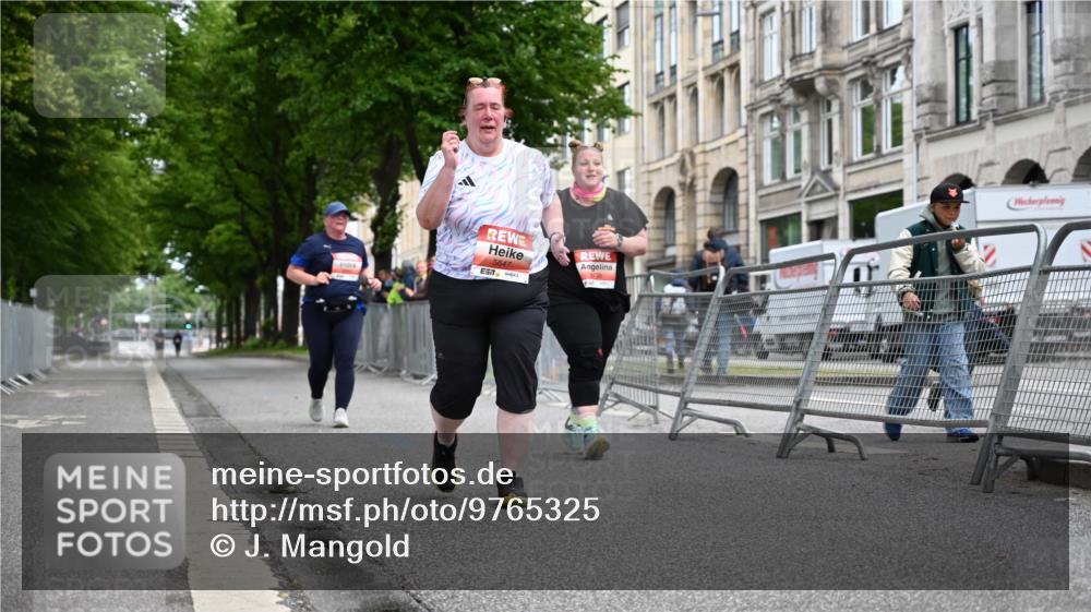 14.06.2026 - REWE Women's Run J. Mangold http://msf.ph/oto/9765325 14.06.2026 11:18:31 Ziel 5550, 5647, 5738 meine-sportfotos.de