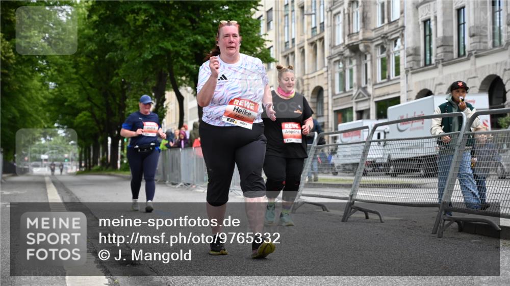 14.06.2026 - REWE Women's Run J. Mangold http://msf.ph/oto/9765332 14.06.2026 11:18:32 Ziel 5550, 5647, 5738 meine-sportfotos.de