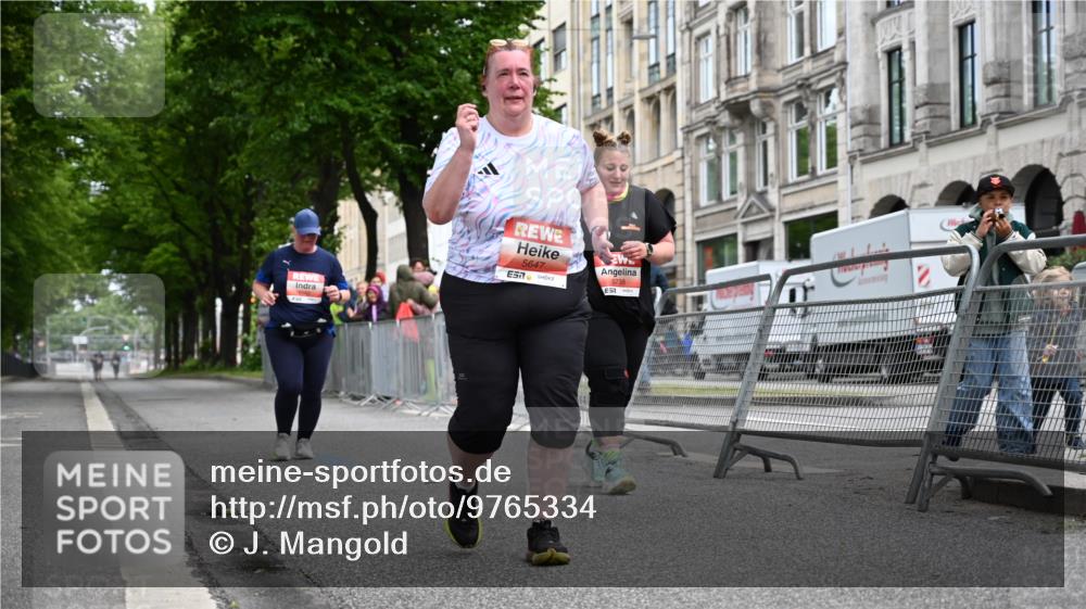 14.06.2026 - REWE Women's Run J. Mangold http://msf.ph/oto/9765334 14.06.2026 11:18:32 Ziel 5550, 5647, 5738 meine-sportfotos.de
