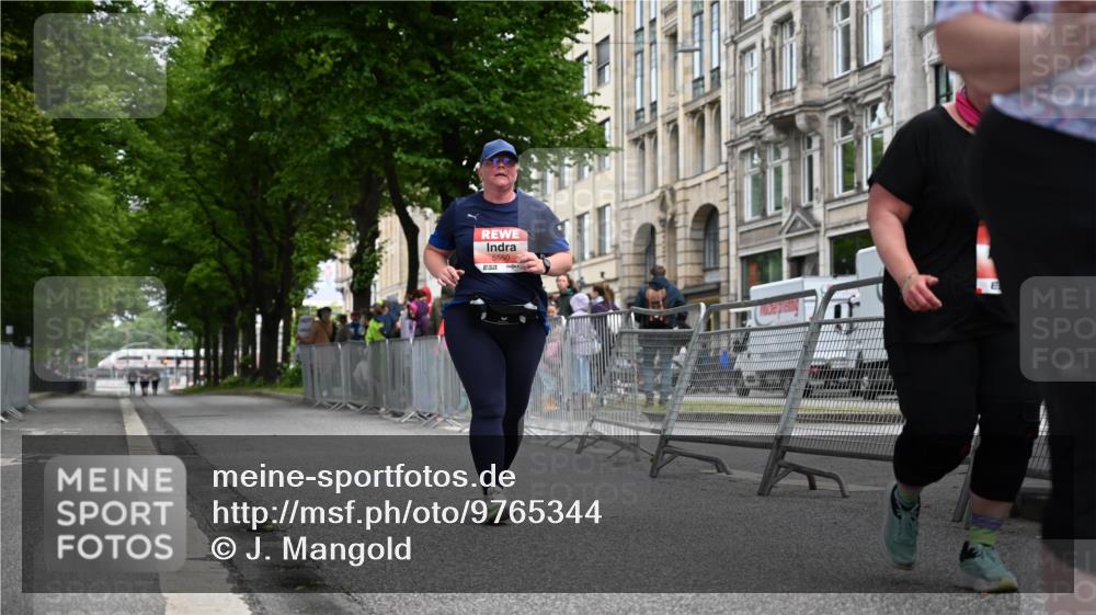 14.06.2026 - REWE Women's Run J. Mangold http://msf.ph/oto/9765344 14.06.2026 11:18:34 Ziel 5550, 5647, 5738 meine-sportfotos.de