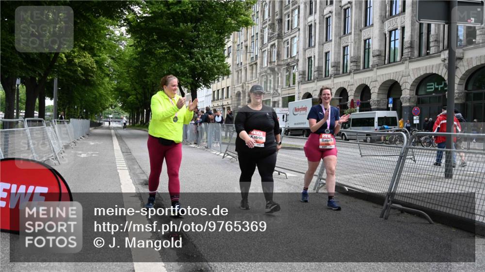 14.06.2026 - REWE Women's Run J. Mangold http://msf.ph/oto/9765369 14.06.2026 11:26:11 Ziel 5562 meine-sportfotos.de