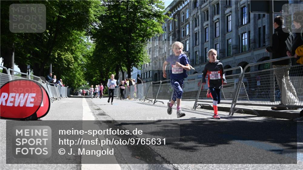 14.06.2026 - REWE Women's Run J. Mangold http://msf.ph/oto/9765631 14.06.2026 11:36:40 Ziel 136, 149, 168, 193, 235, 251, 313, 354, 359, 363 meine-sportfotos.de