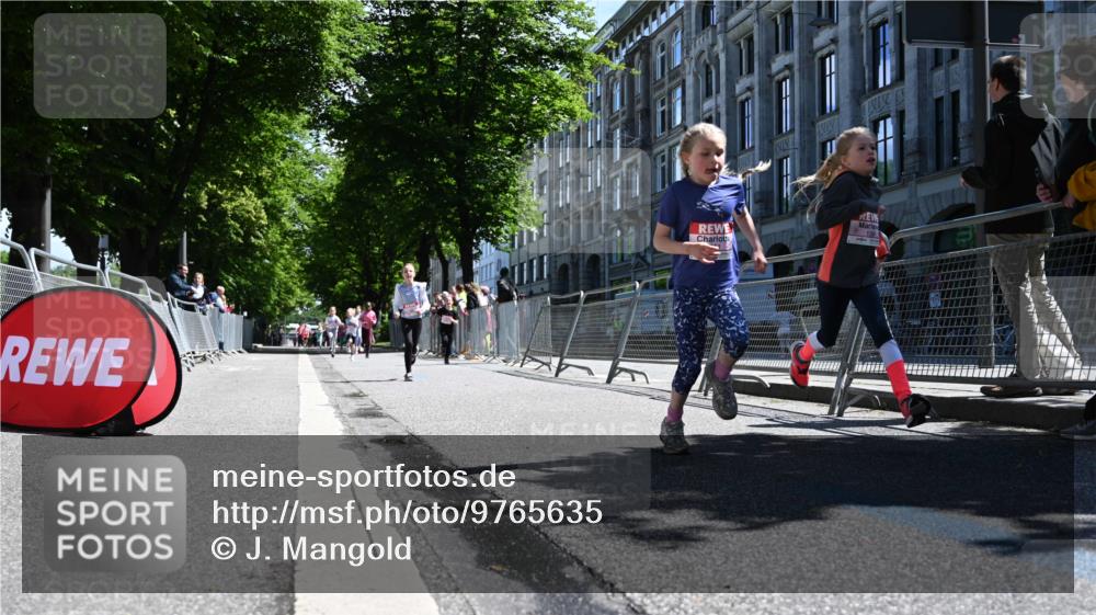 14.06.2026 - REWE Women's Run J. Mangold http://msf.ph/oto/9765635 14.06.2026 11:36:40 Ziel 136, 149, 168, 193, 235, 251, 313, 354, 359, 363 meine-sportfotos.de
