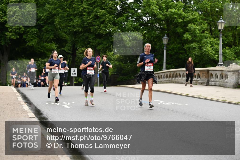 14.06.2026 - REWE Women's Run Dr. Thomas Lammeyer http://msf.ph/oto/9766047 14.06.2026 09:41:22 Laufen 3, 10358 meine-sportfotos.de
