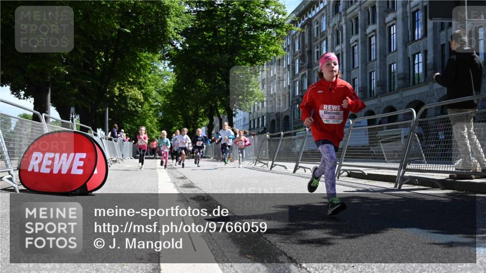 14.06.2026 - REWE Women's Run J. Mangold http://msf.ph/oto/9766059 14.06.2026 11:37:13 Ziel 101, 104, 111, 112, 131, 132, 141, 164, 165, 172, 173, 176, 179, 264, 314, 315, 334, 336, 339, 344, 358 meine-sportfotos.de