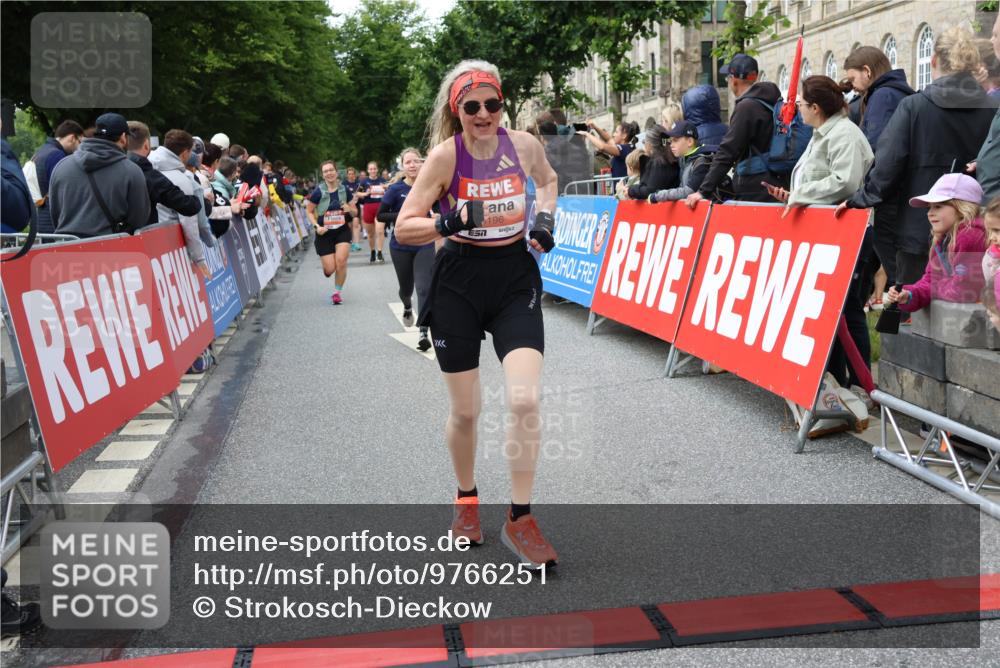 14.06.2026 - REWE Women's Run Strokosch-Dieckow http://msf.ph/oto/9766251 14.06.2026 11:01:45 Ziel 5046, 5110, 5196, 5234, 5656, 5845, 5907, 6008, 6066 meine-sportfotos.de